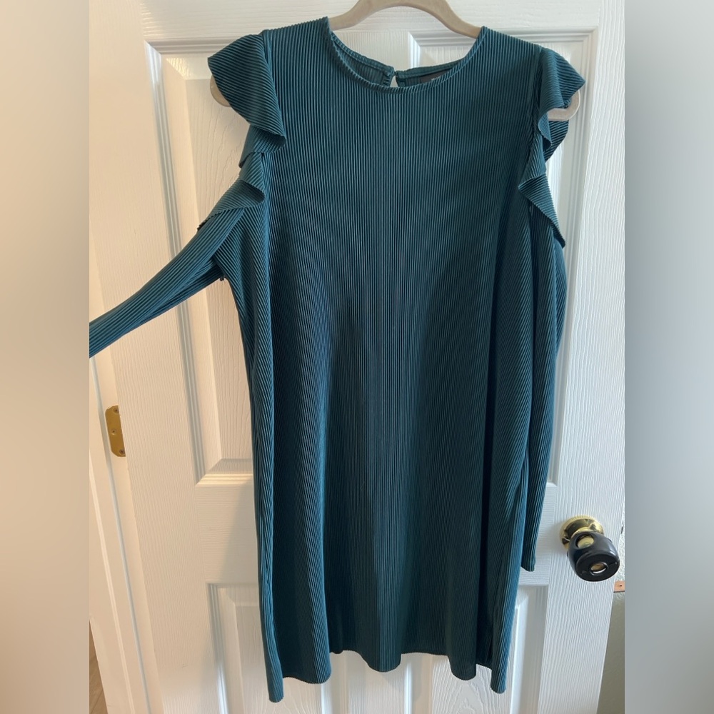 Wild Fable Teal Pleated Cold Shoulder Long Sleeve Dress | Size M